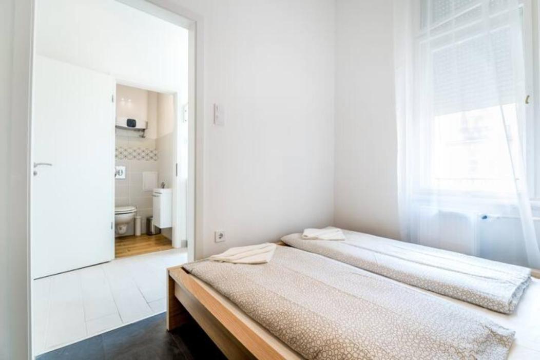 Hi-bp Sunny In The Heart Of Appartement Boedapest